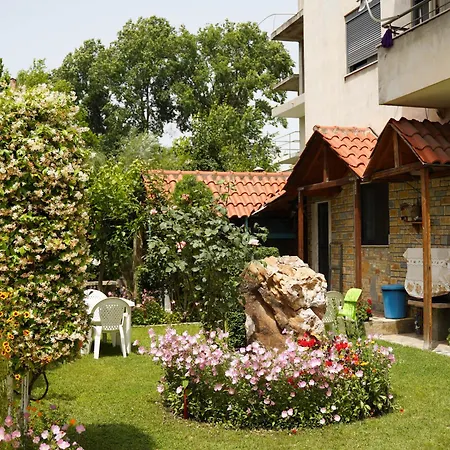 Vila Aliaj Deluxe Rooftop With Private Balcony Apartment